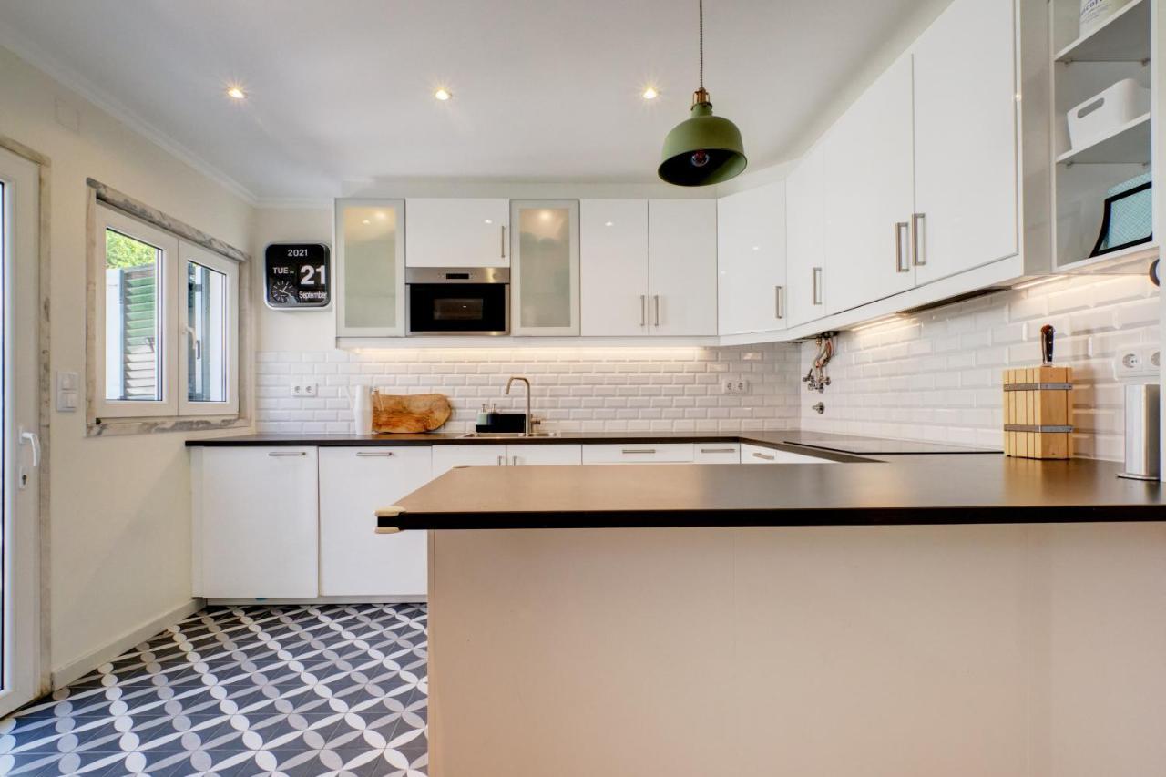 Comfortable Town House In Quiet Area By Lovelystay Lisboa Eksteriør billede